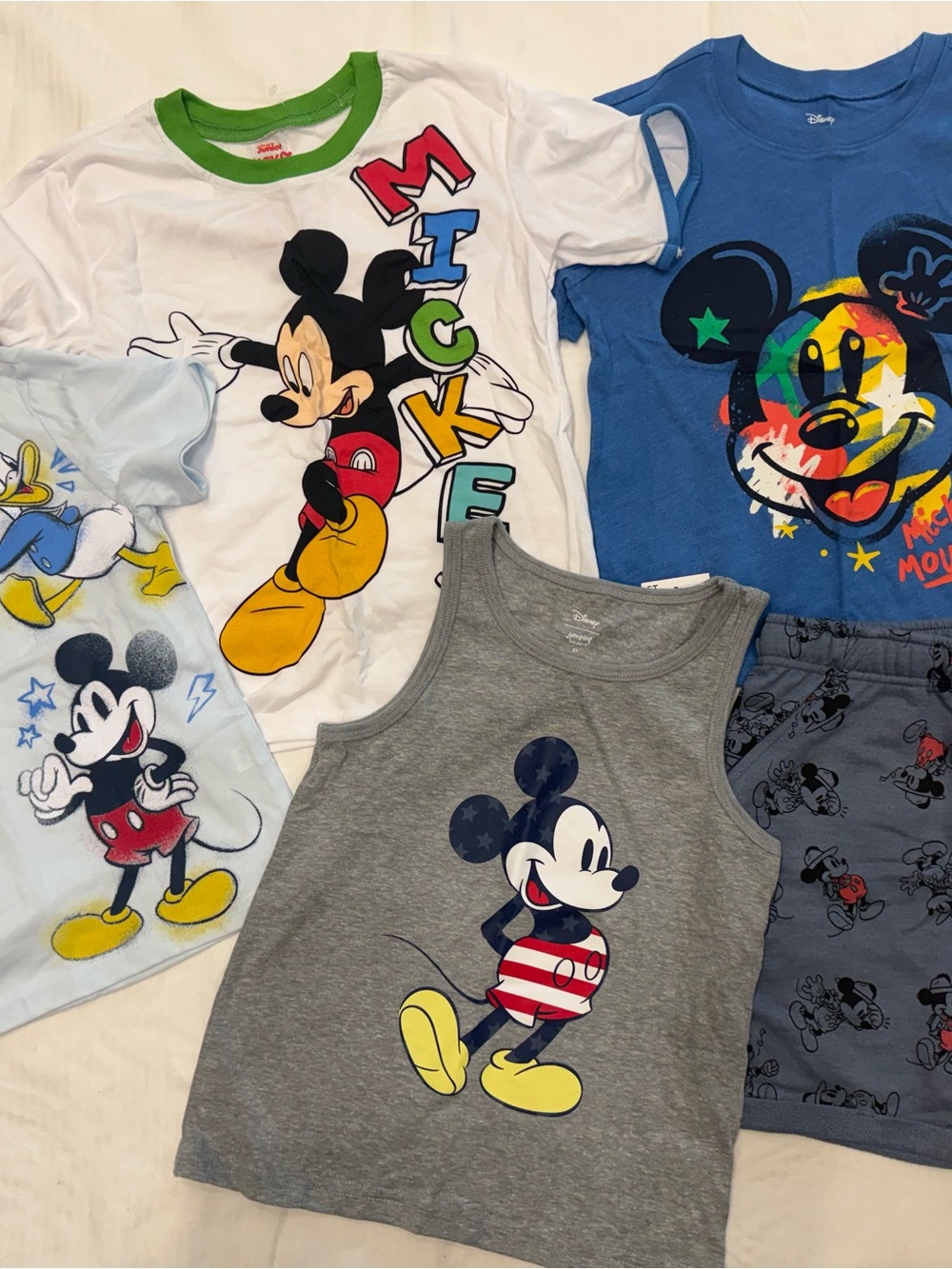New boys Sz 5 Disney Mickey Mouse Multi-Color Graphic Tees & Tank Set bundle